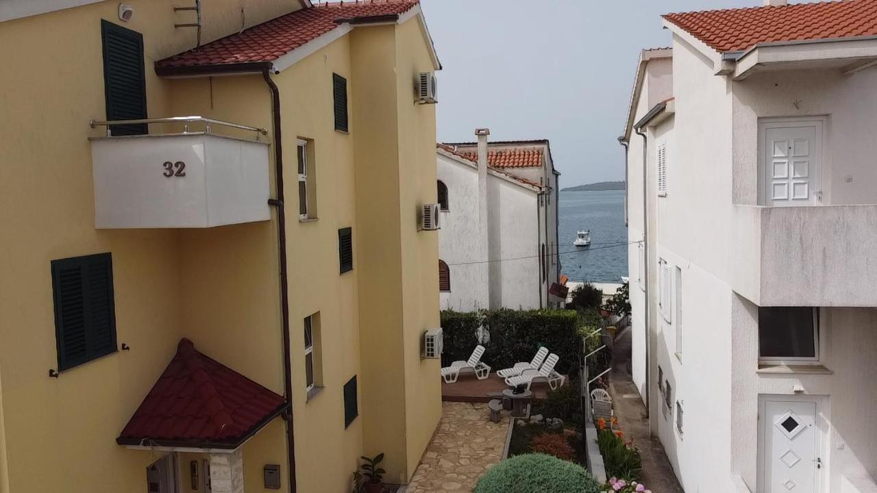 Villa Veronika Brodarica  Exterior foto